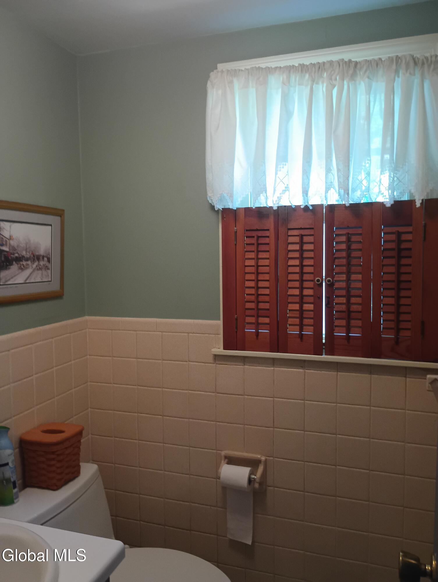 2517 Antonia Drive Niskayuna NY 12309