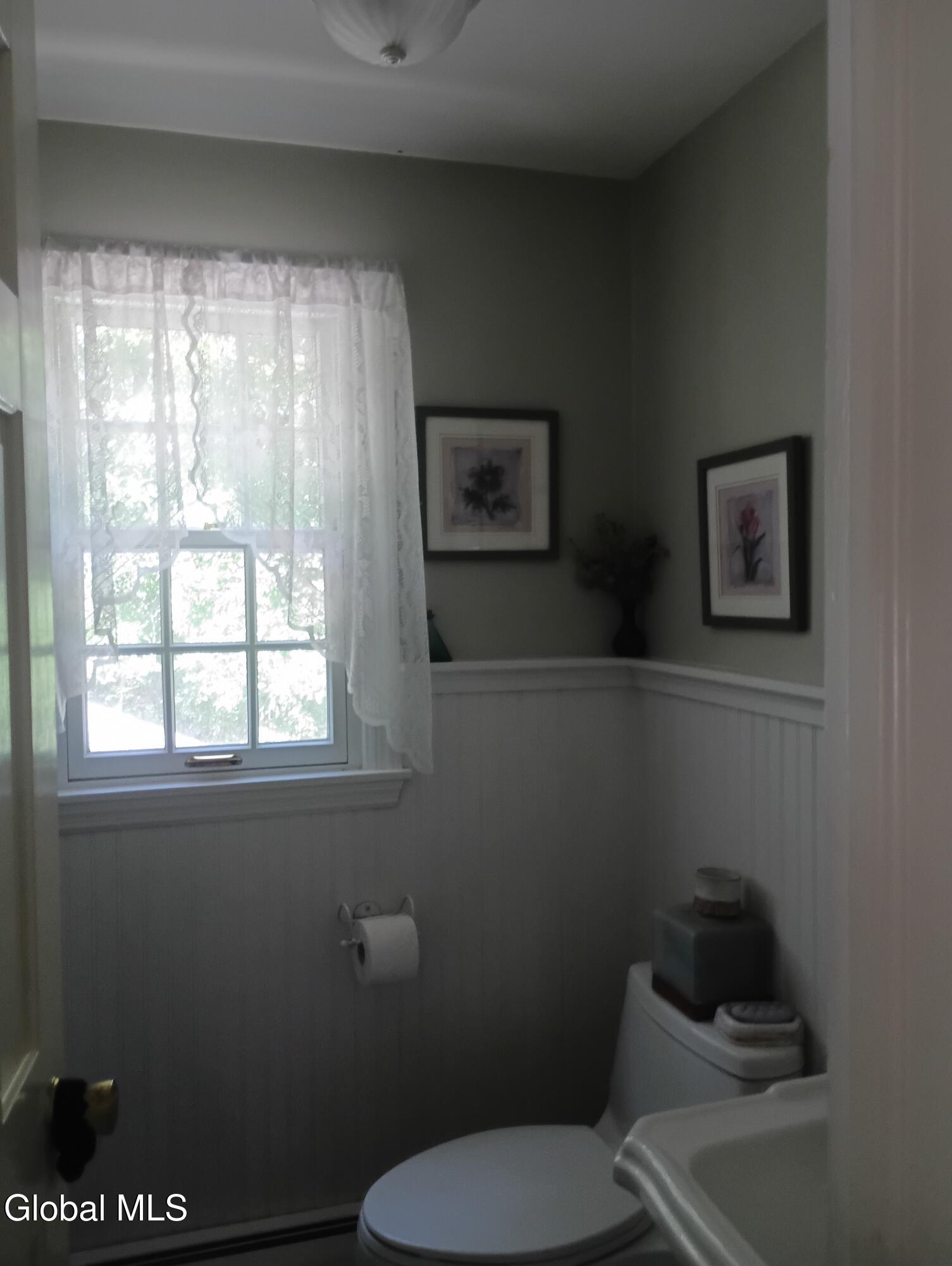 2517 Antonia Drive Niskayuna NY 12309
