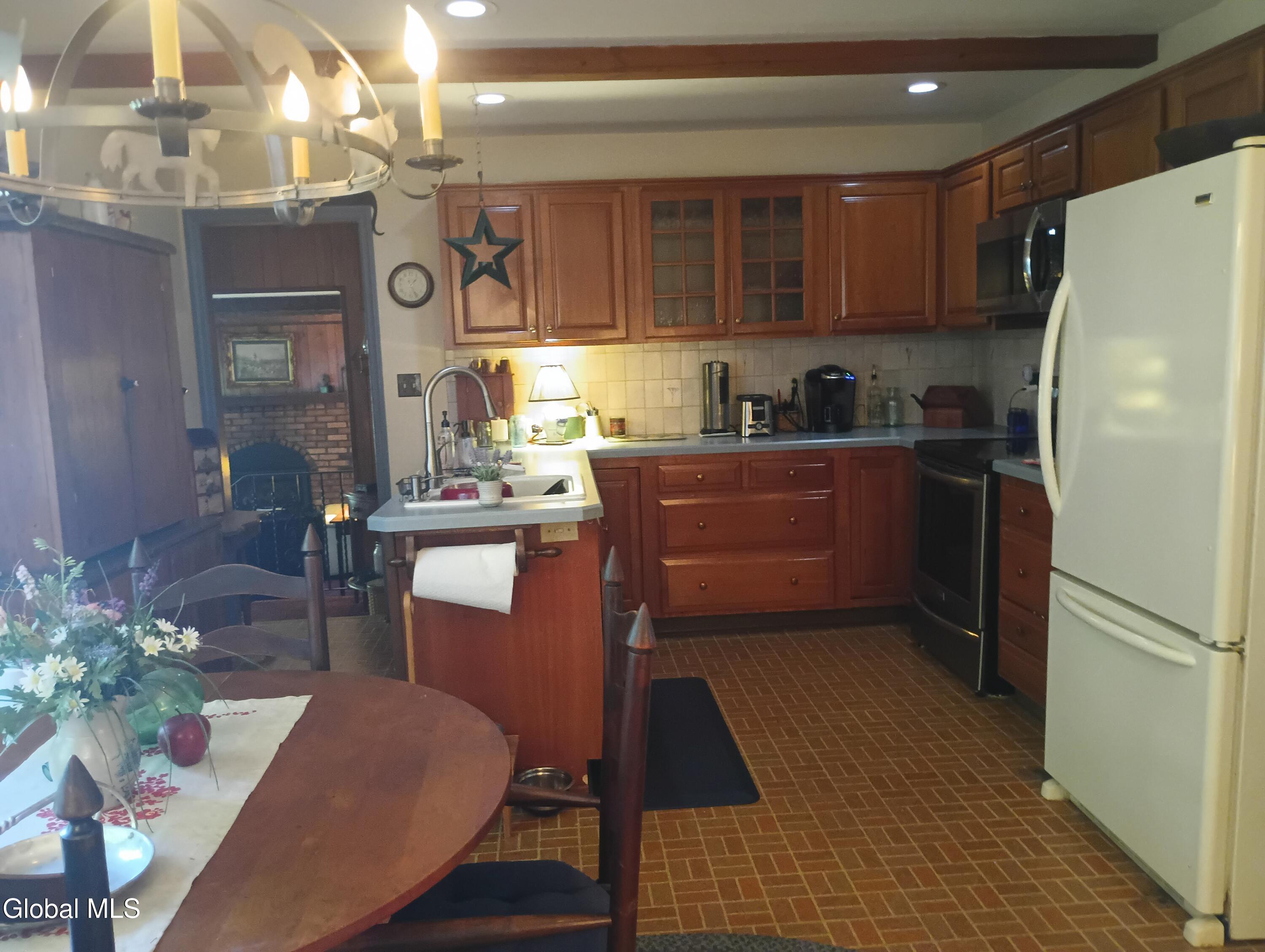 2517 Antonia Drive Niskayuna NY 12309
