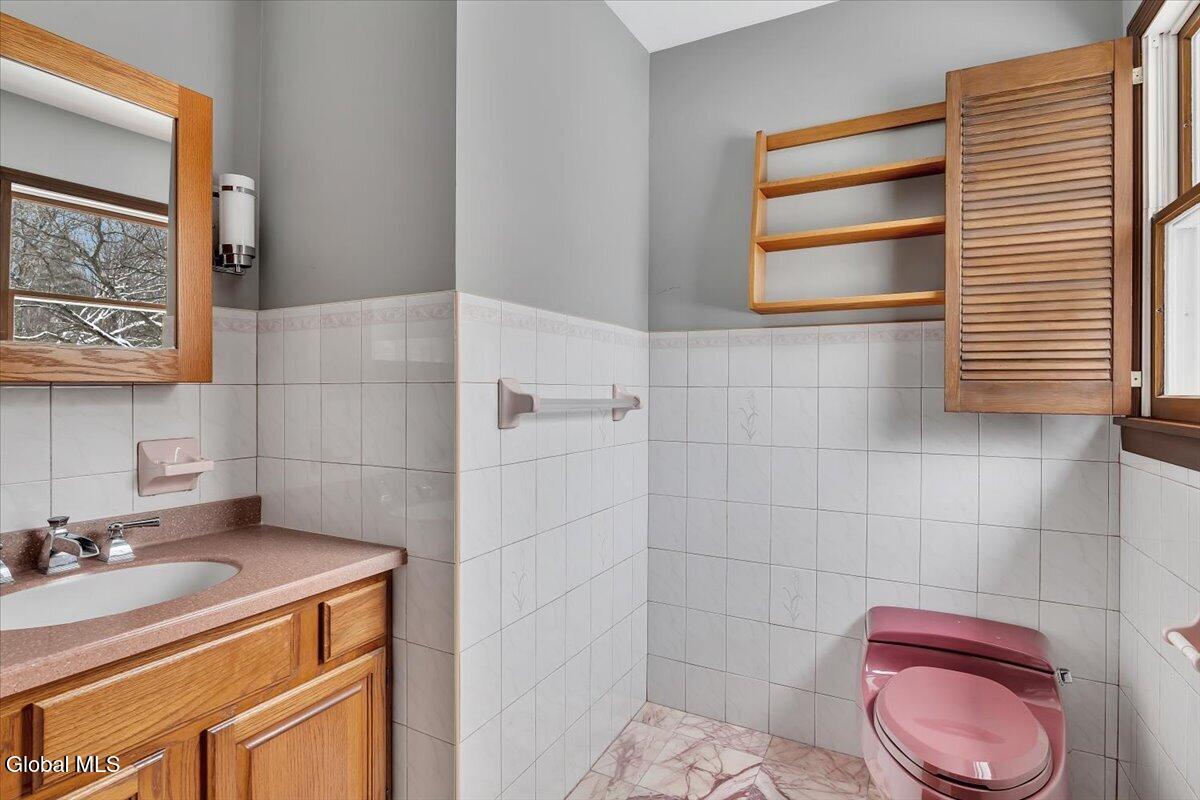 84 Climer Circle West Sand Lake NY 12196
