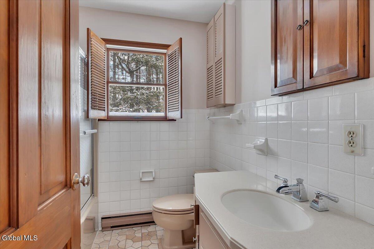 84 Climer Circle West Sand Lake NY 12196