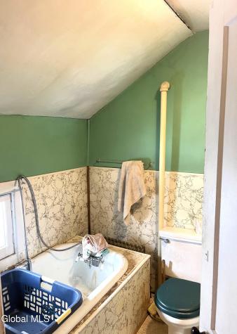 3 Agawam Lane Altamont NY 12009