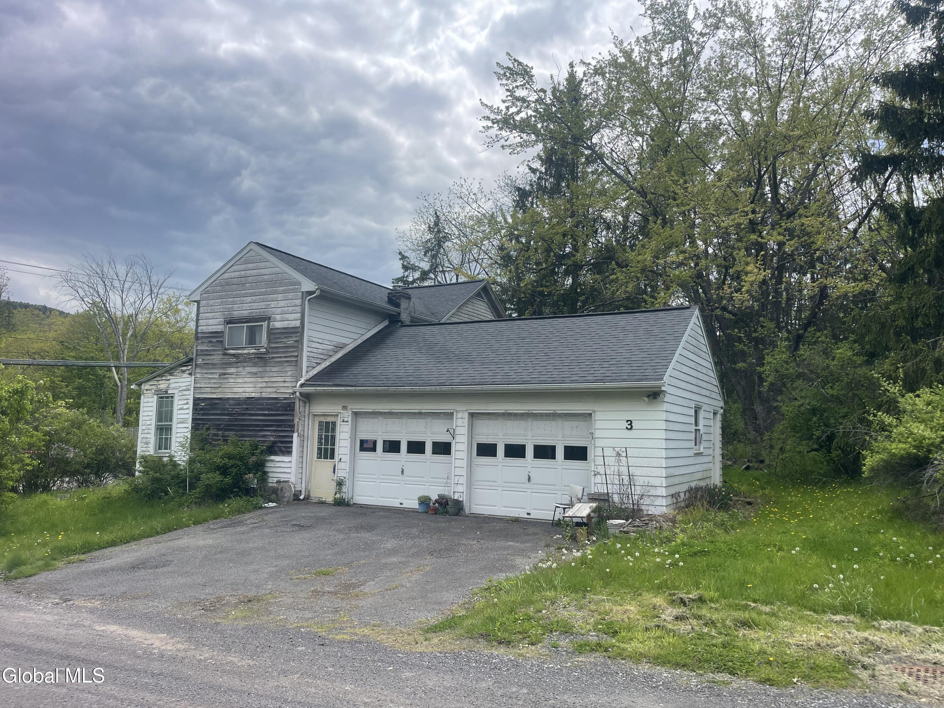 3 Agawam Lane Altamont NY 12009