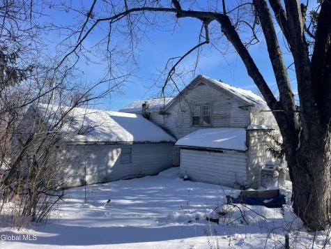 3 Agawam Lane Altamont NY 12009