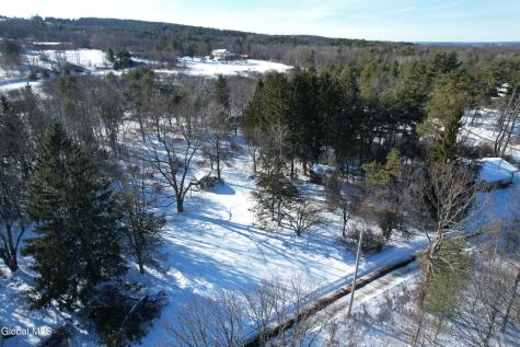 3 Agawam Lane Altamont NY 12009