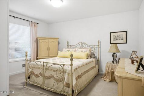 19 Highpointe Drive Queensbury NY 12804