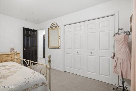 19 Highpointe Drive Queensbury NY 12804
