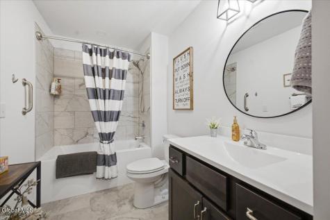 19 Highpointe Drive Queensbury NY 12804