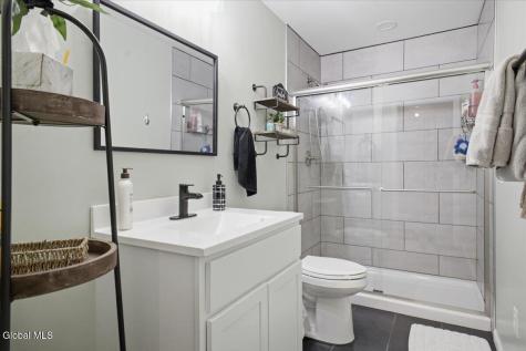 19 Highpointe Drive Queensbury NY 12804