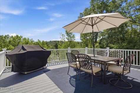 19 Highpointe Drive Queensbury NY 12804