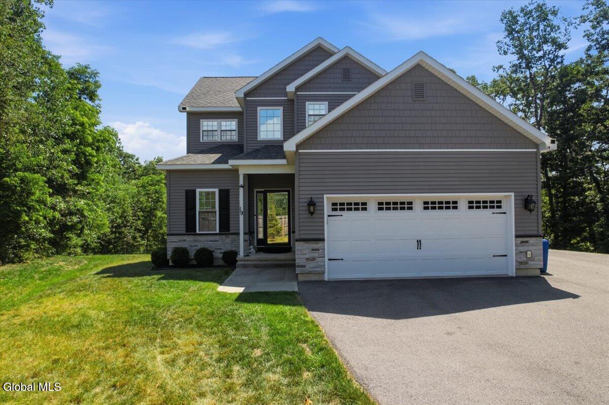 19 Highpointe Drive Queensbury NY 12804