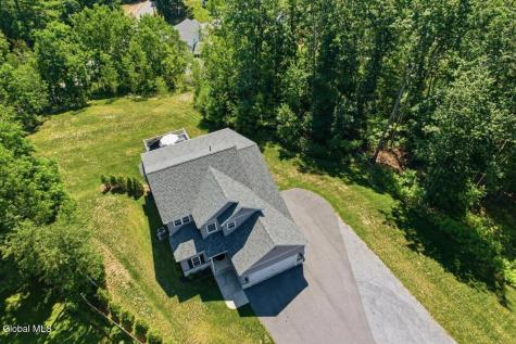 19 Highpointe Drive Queensbury NY 12804