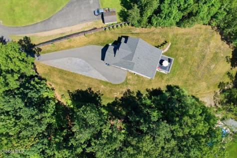 19 Highpointe Drive Queensbury NY 12804