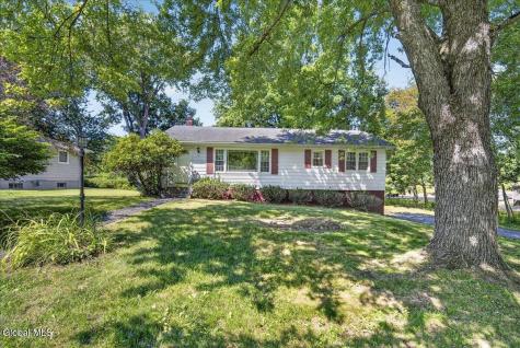31 Brunswick Park Drive Troy NY 12180