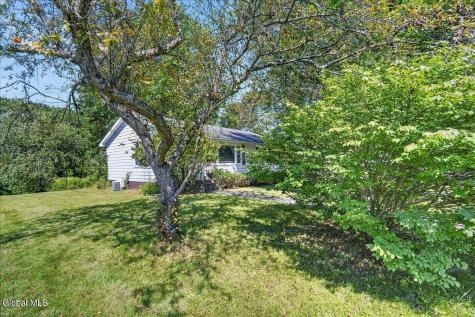 31 Brunswick Park Drive Troy NY 12180