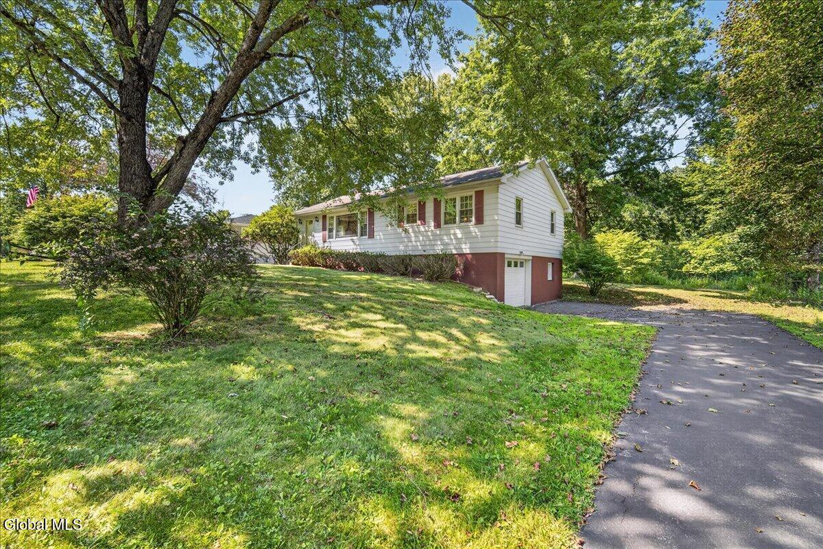 31 Brunswick Park Drive Troy NY 12180