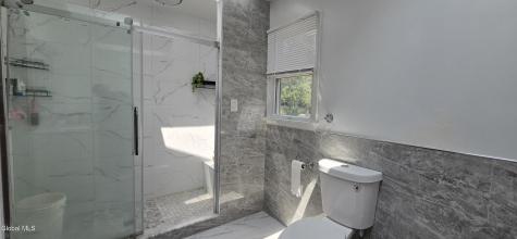 16 Warwick Way Niskayuna NY 12309