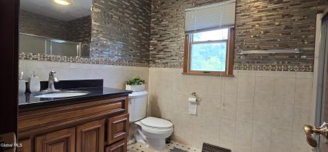 16 Warwick Way Niskayuna NY 12309