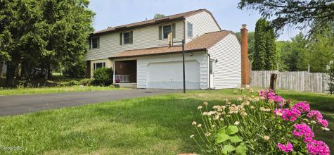 16 Warwick Way Niskayuna NY 12309