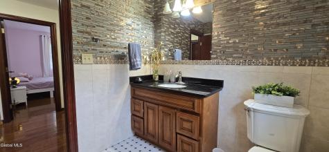 16 Warwick Way Niskayuna NY 12309