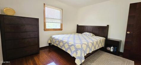 16 Warwick Way Niskayuna NY 12309