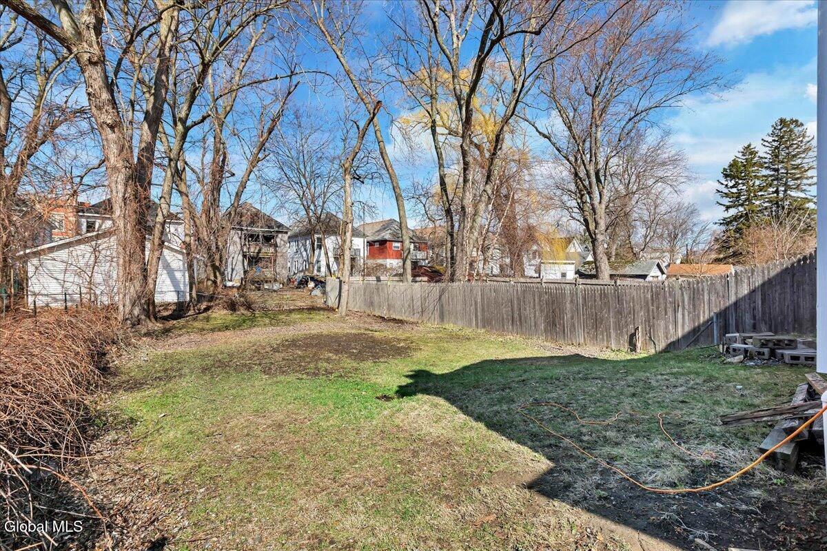1075 Keyes Avenue Schenectady NY 12309