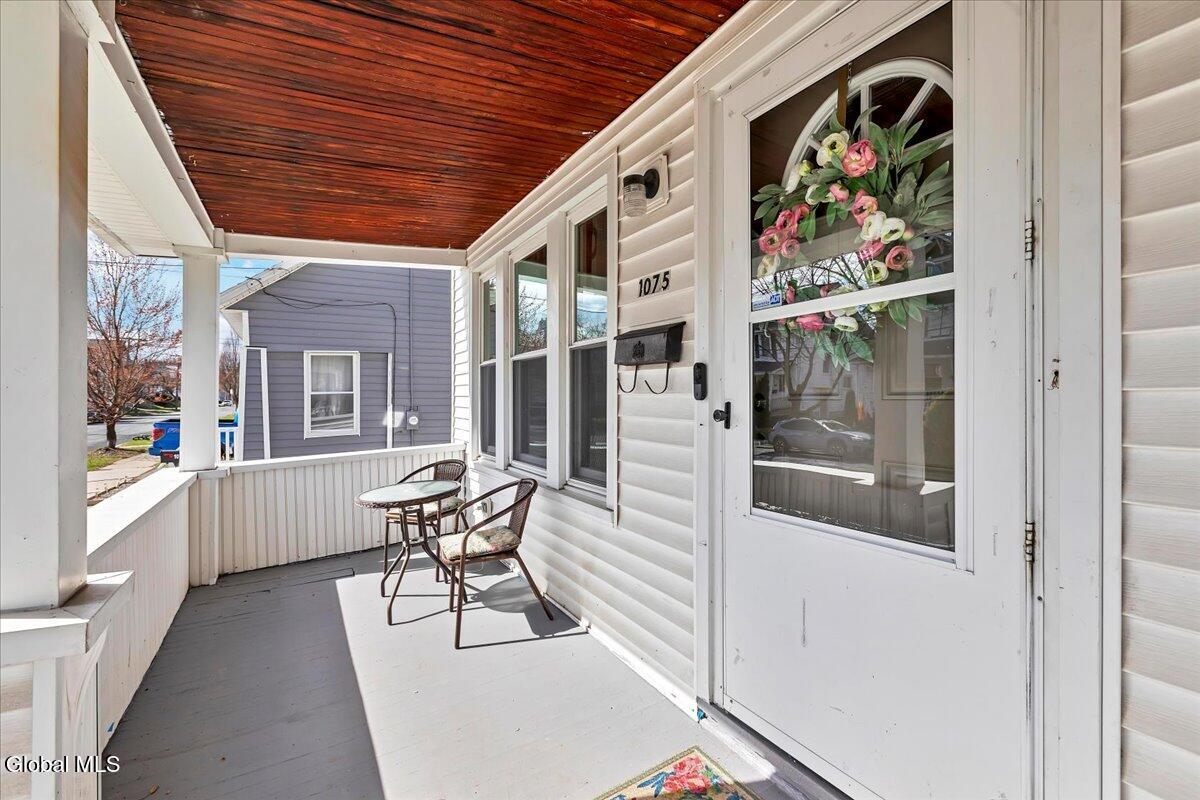 1075 Keyes Avenue Schenectady NY 12309