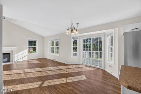 13 Kelly Lane Halfmoon NY 12065