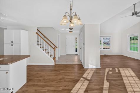 13 Kelly Lane Halfmoon NY 12065