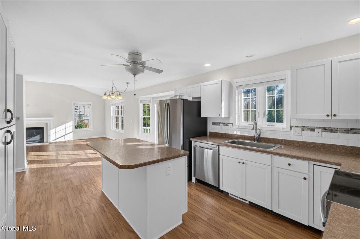 13 Kelly Lane Halfmoon NY 12065