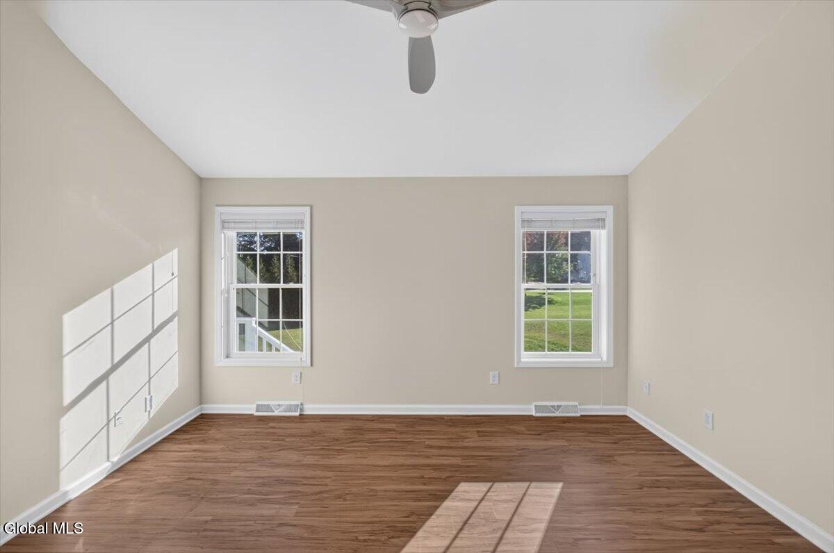 13 Kelly Lane Halfmoon NY 12065