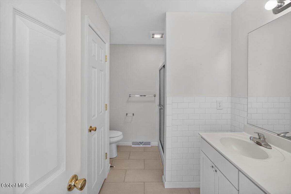 13 Kelly Lane Halfmoon NY 12065
