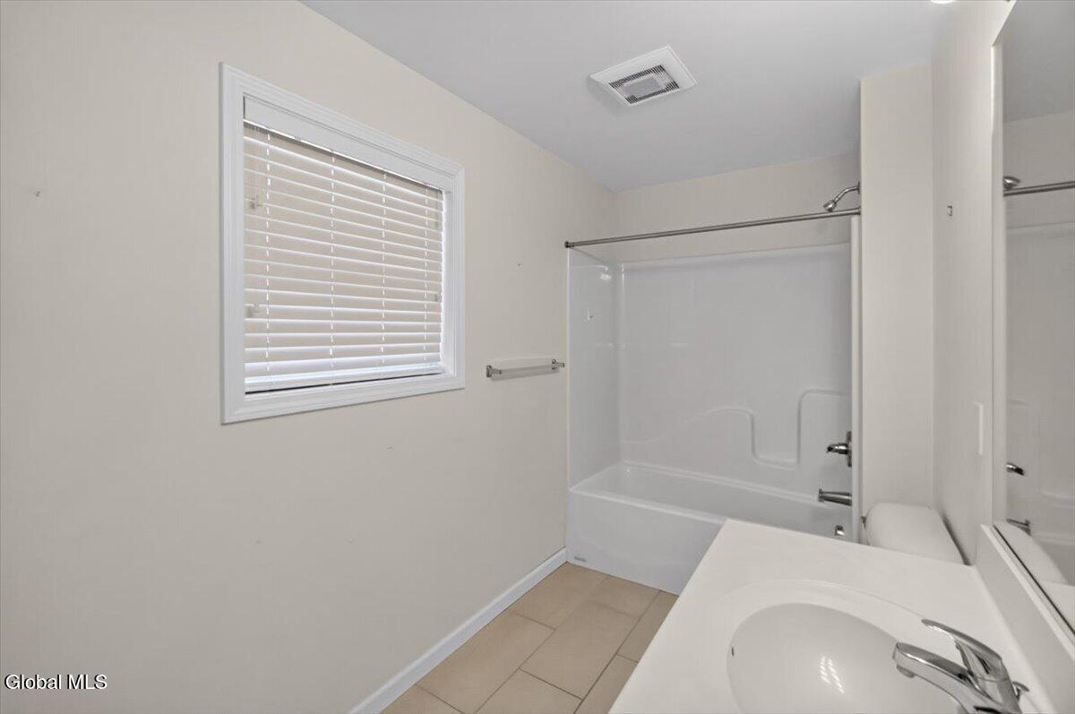 13 Kelly Lane Halfmoon NY 12065