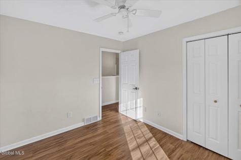 13 Kelly Lane Halfmoon NY 12065