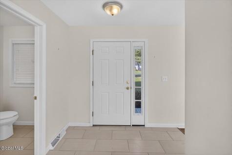 13 Kelly Lane Halfmoon NY 12065