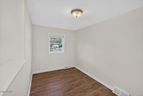 13 Kelly Lane Halfmoon NY 12065