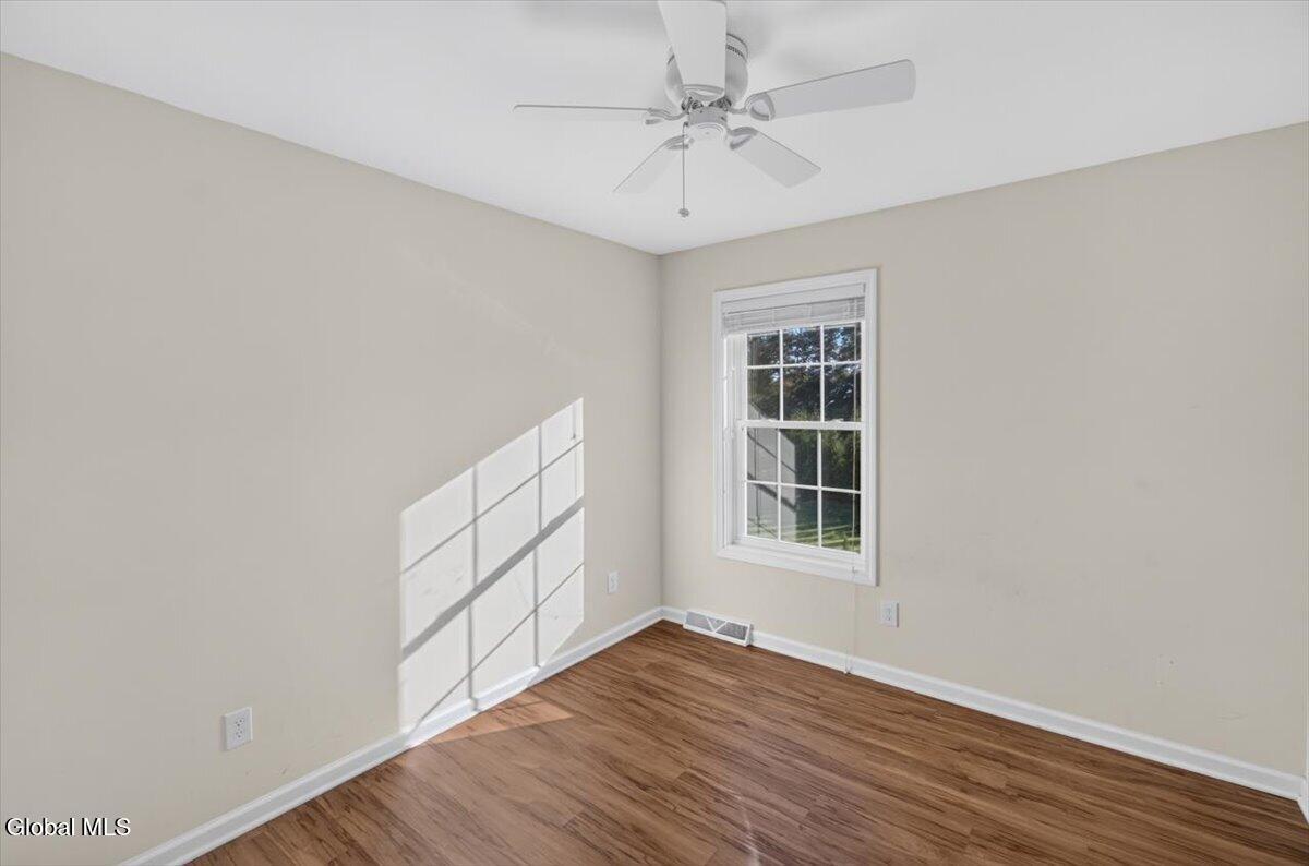 13 Kelly Lane Halfmoon NY 12065