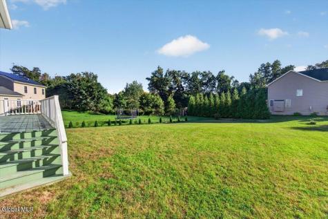 13 Kelly Lane Halfmoon NY 12065