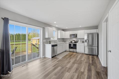 34 Eagle Lane Mechanicville NY 12118