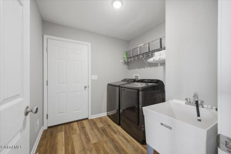 34 Eagle Lane Mechanicville NY 12118