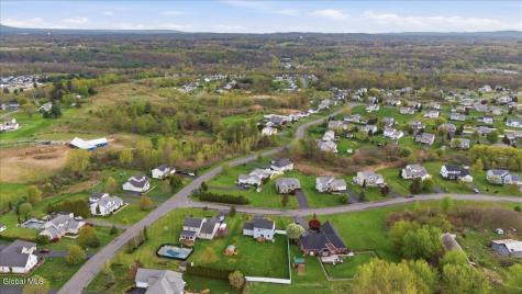 34 Eagle Lane Mechanicville NY 12118