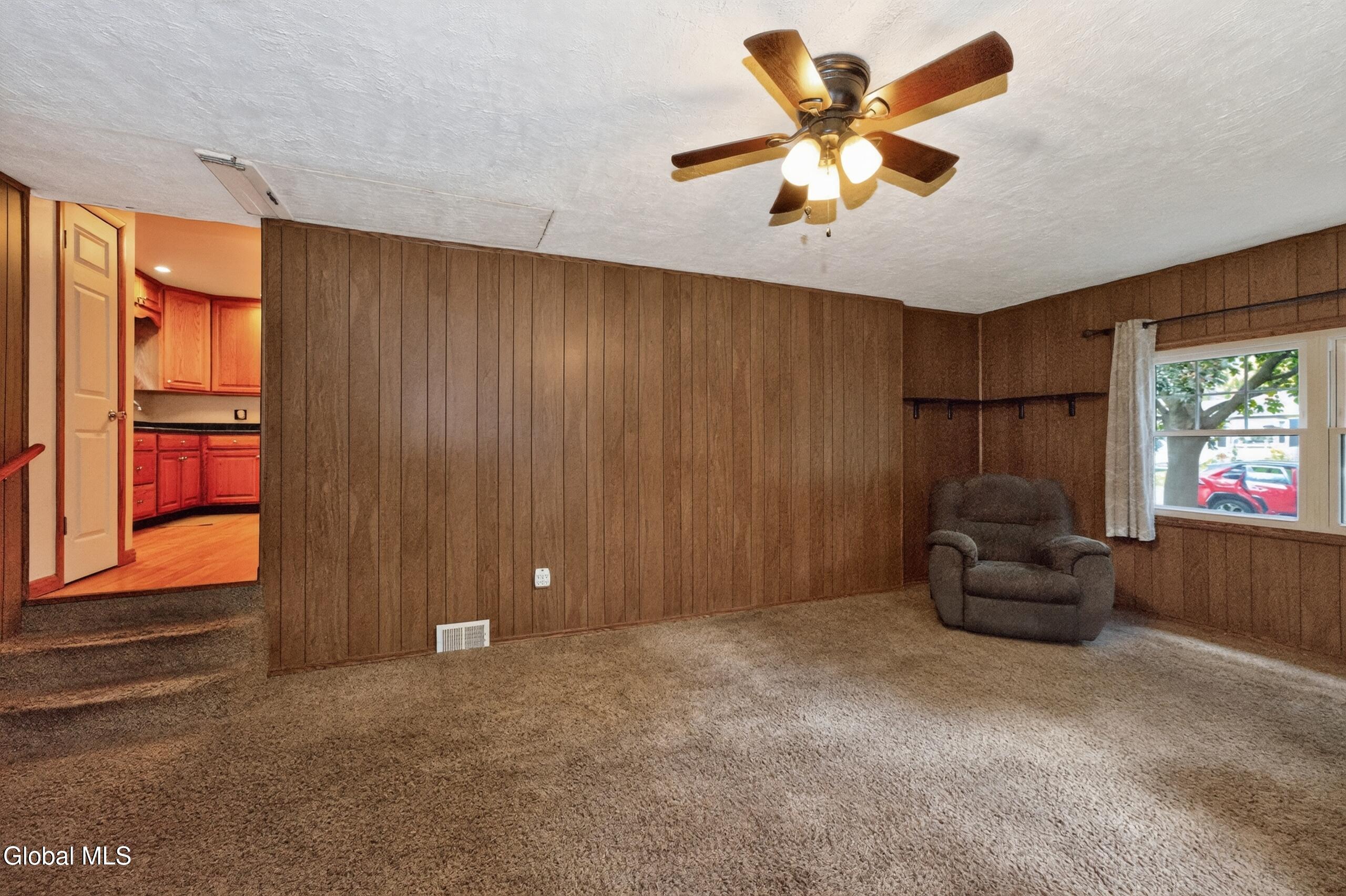 17 Richards Drive Albany NY 12205