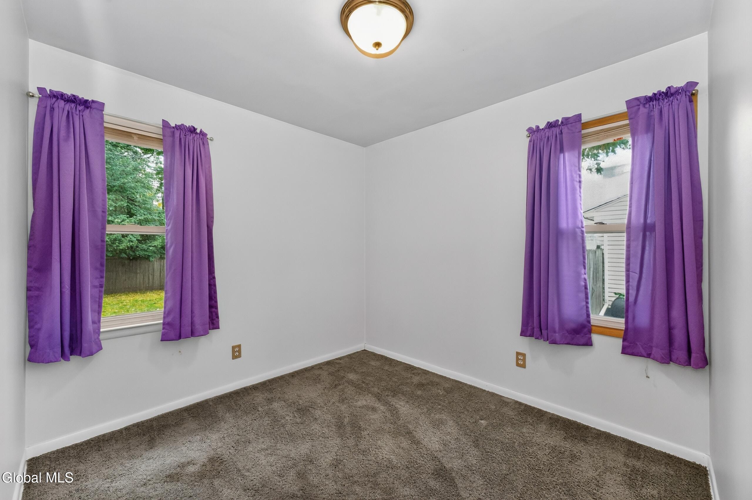 17 Richards Drive Albany NY 12205