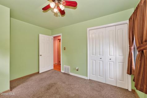 17 Richards Drive Albany NY 12205