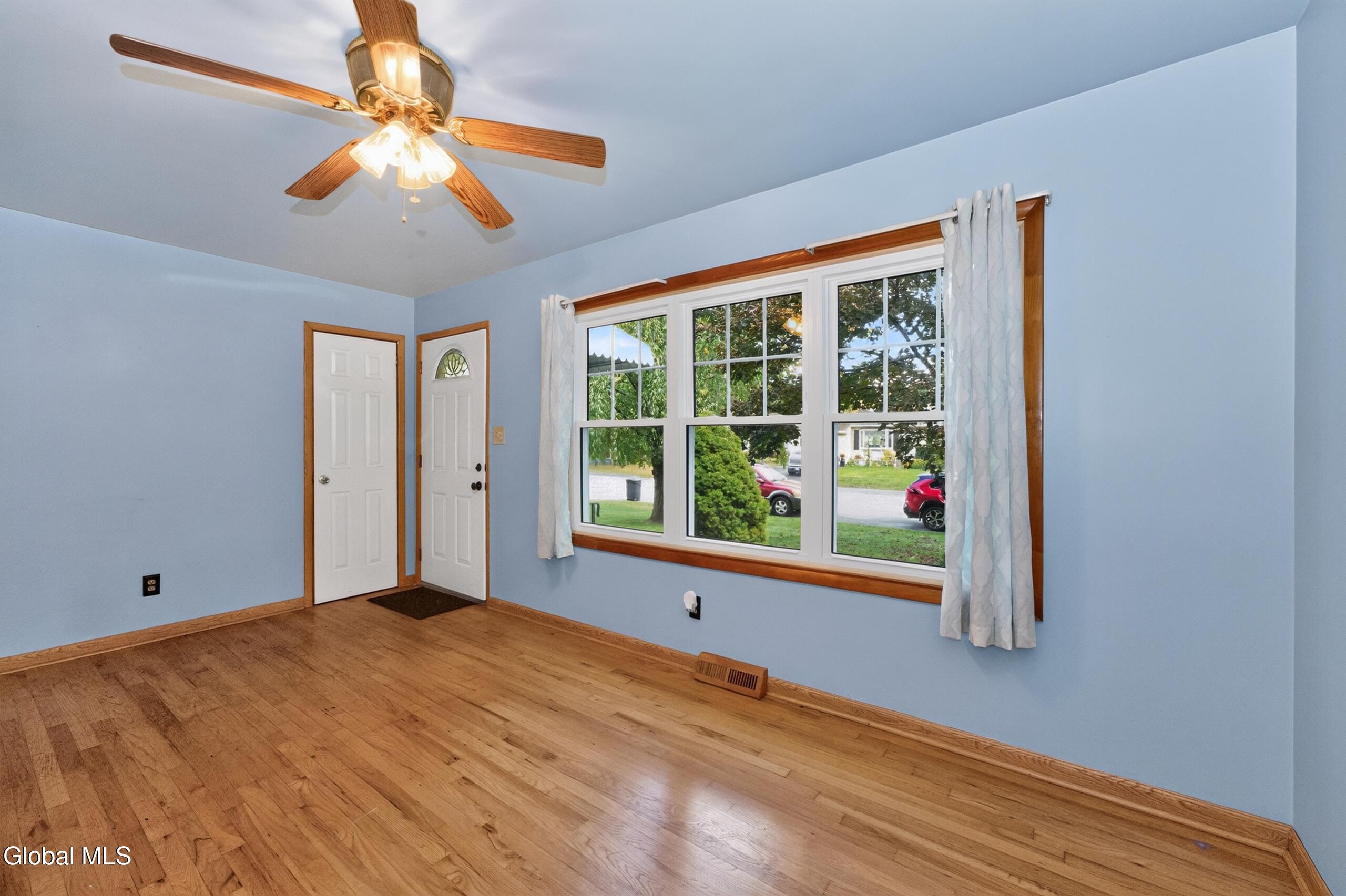 17 Richards Drive Albany NY 12205
