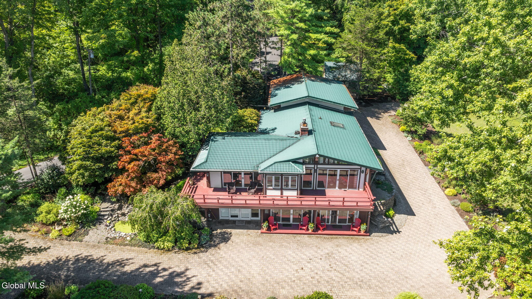 96 Van Wies Point Road Glenmont NY 12077