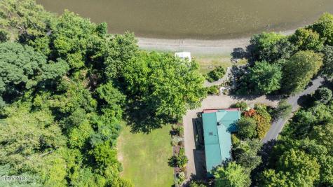 96 Van Wies Point Road Glenmont NY 12077
