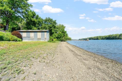 96 Van Wies Point Road Glenmont NY 12077