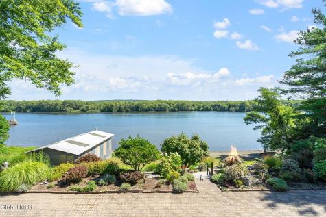 96 Van Wies Point Road Glenmont NY 12077
