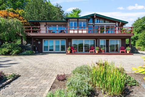 96 Van Wies Point Road Glenmont NY 12077